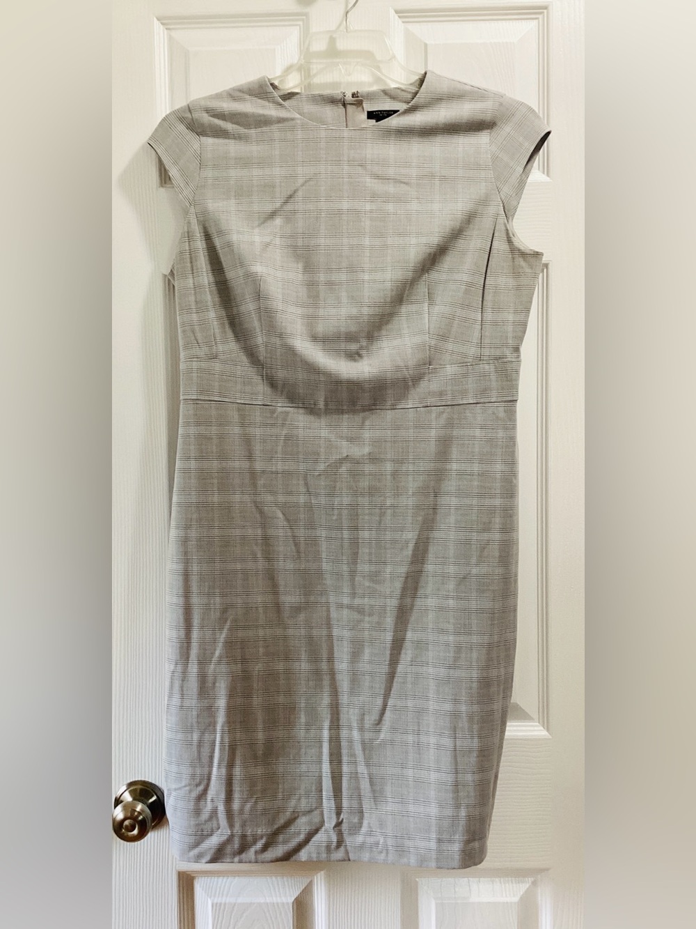 Ann Taylor Light Gray Plaid Cap-Sleeve Sheath Dress